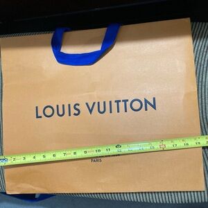 Large Louis Vuitton Gift Shopping bag, authentic, 16x19
